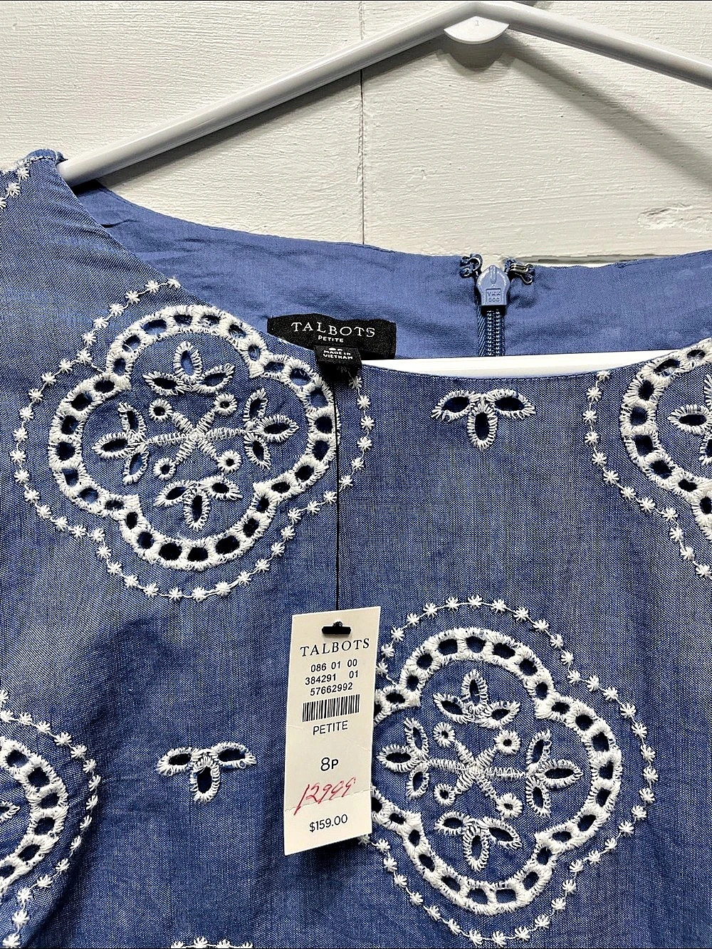 Talbots Eyelet Chambray Dress with Bows on sleeves Blue & White 8P